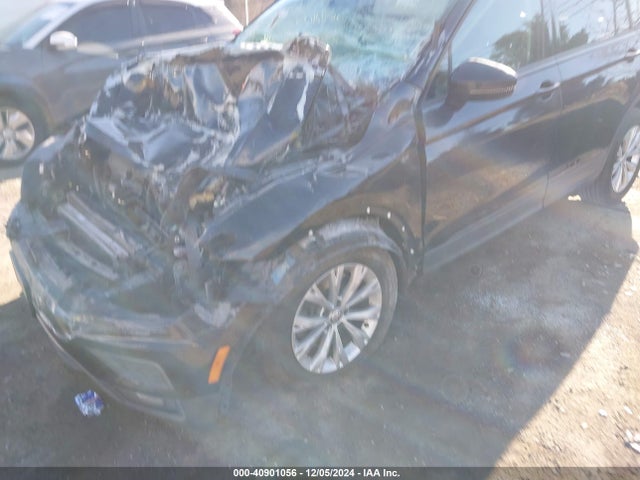 3VV1B7AX9JM021643 Volkswagen Tiguan 2.0t S