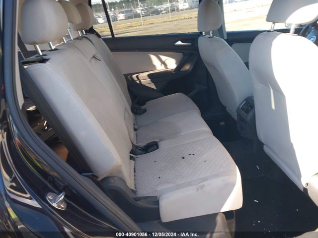3VV1B7AX9JM021643 Volkswagen Tiguan 2.0t S