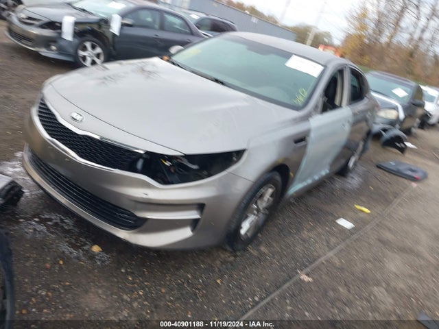 KIA Optima Lx 2017 5XXGT4L39HG164456 Image 2