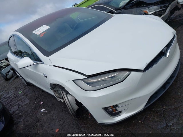 2020 TESLA MODEL X 5YJXCDE22LF301401 Photo 0