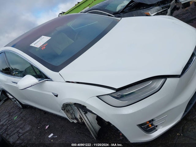 2020 TESLA MODEL X 5YJXCDE22LF301401 Photo 5