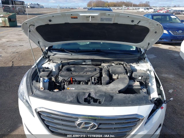 Hyundai Sonata Limited 2015 5NPE34AF6FH067091 Image 10