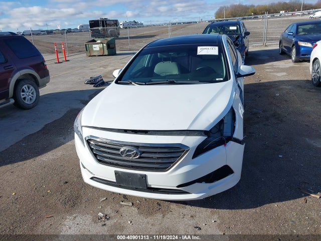 Hyundai Sonata Limited 2015 5NPE34AF6FH067091 Image 13