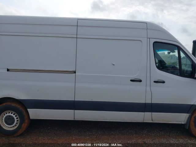 WDRPF1CD4KP177808 Freightliner Sprinter 2500 High Roof V6