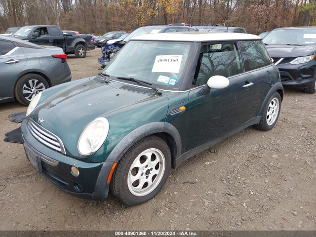2005 MINI COOPER WMWRC33435TJ63498 Photo 1