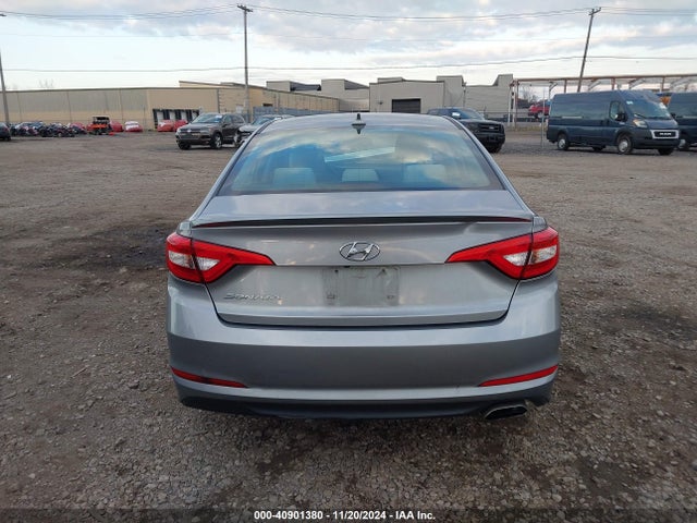 Hyundai SONATA SE 2016 5NPE24AF9GH429712 Image 16
