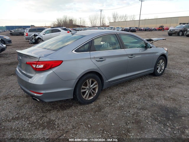 Hyundai SONATA SE 2016 5NPE24AF9GH429712 Image 4