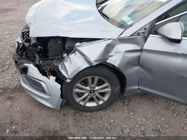 Hyundai SONATA SE 2016 5NPE24AF9GH429712 Image 6