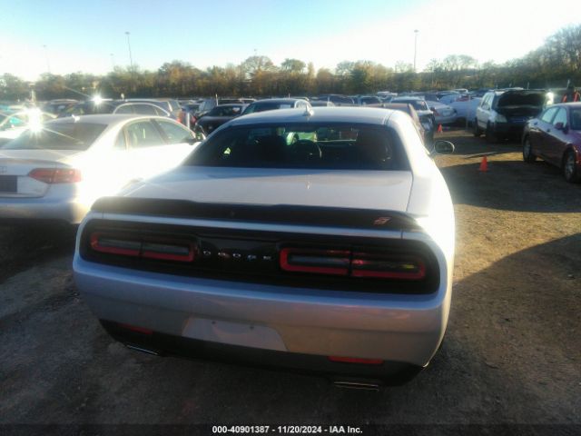 2C3CDZGGXPH582837 Dodge Challenger Sxt Awd
