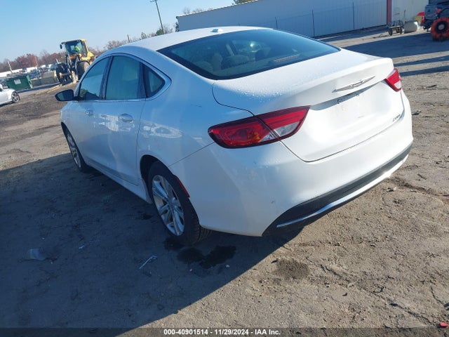 Chrysler 200 Limited 2015 1C3CCCAB4FN534219 Image 3