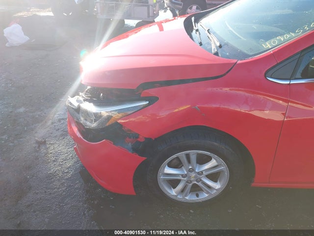 Chevrolet Cruze Lt Auto 2018 1G1BE5SM5J7137654 Image 18