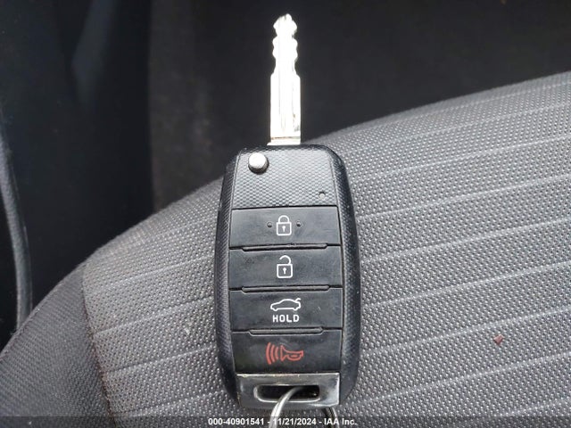 KIA FORTE LX 2016 KNAFX4A67G5572368 Image 11