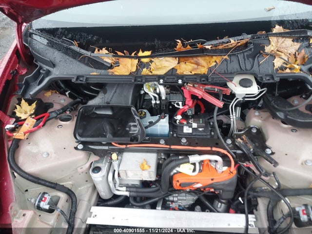 2024 TESLA MODEL Y 7SAYGAEE9RF164972 Photo 9