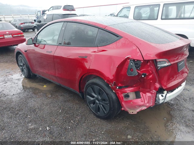 2024 TESLA MODEL Y 7SAYGAEE9RF164972 Photo 2