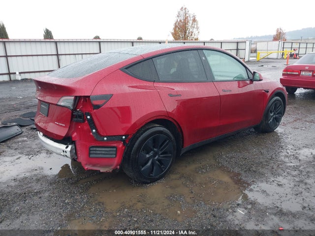 2024 TESLA MODEL Y 7SAYGAEE9RF164972 Photo 3