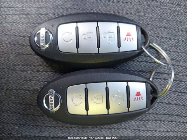 5N1AT3ABXMC750812 Nissan Rogue S Intelligent Awd