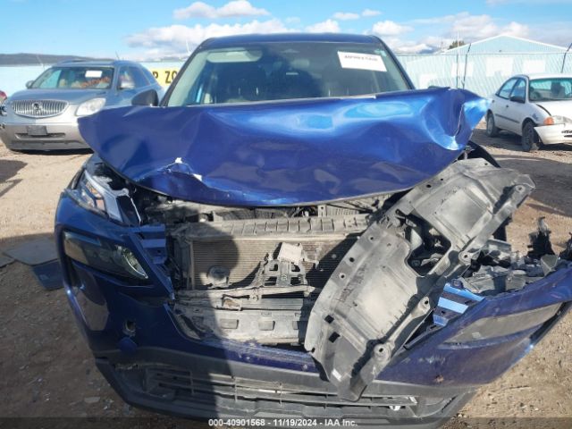 5N1AT3ABXMC750812 Nissan Rogue S Intelligent Awd