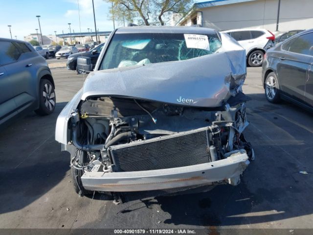 1C4NJRFB4GD616626 Jeep Patriot Latitude