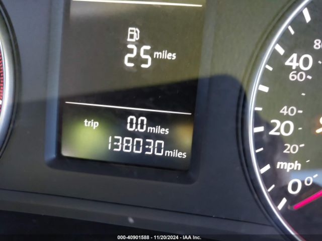 1VWAT7A35FC006183 Volkswagen Passat 1.8t Wolfsburg Edition