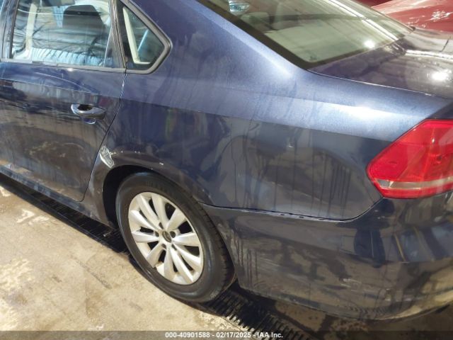 1VWAT7A35FC006183 Volkswagen Passat 1.8t Wolfsburg Edition