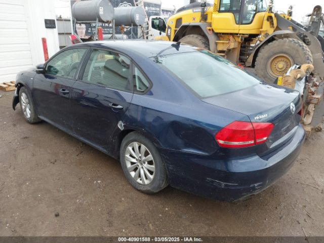 1VWAT7A35FC006183 Volkswagen Passat 1.8t Wolfsburg Edition