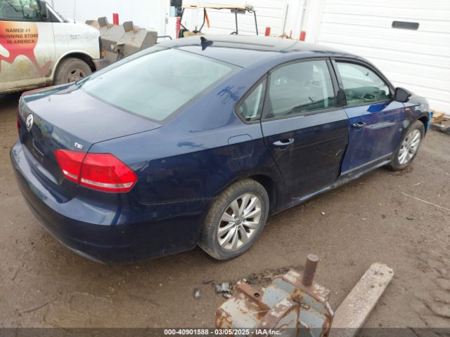 1VWAT7A35FC006183 Volkswagen Passat 1.8t Wolfsburg Edition