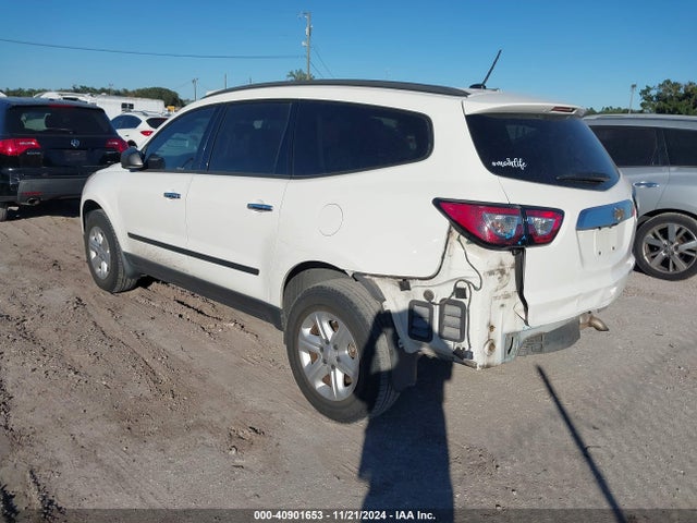 Chevrolet Traverse Ls 2014 1GNKRFKD1EJ138429 Image 3