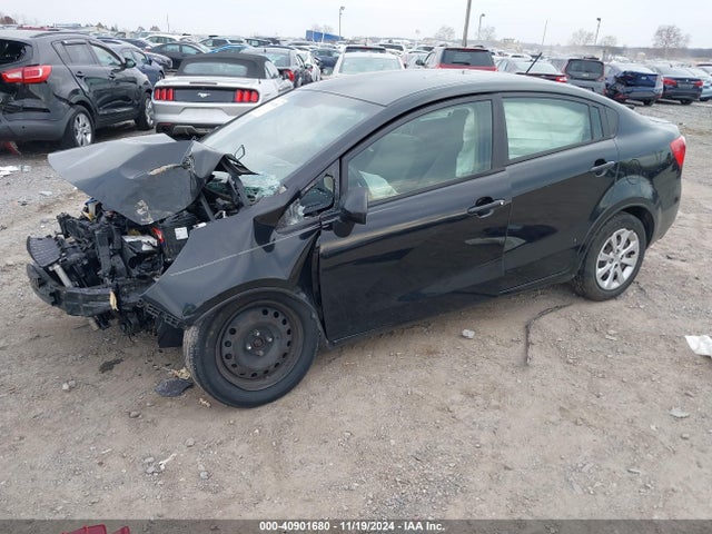 KIA RIO LX 2014 KNADM4A38E6332811 Image 2