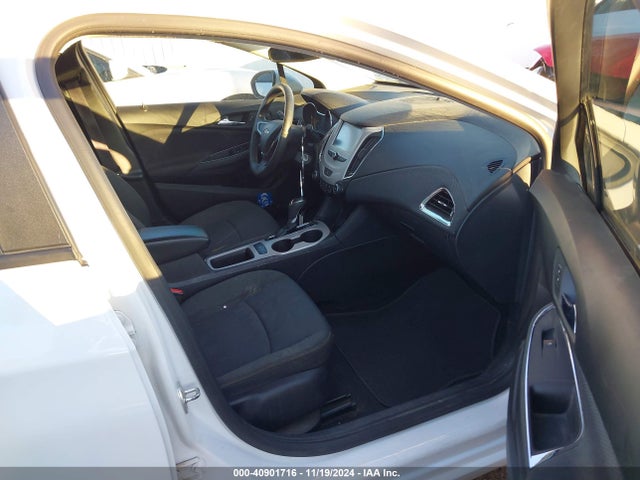 3G1BC5SM5HS565225 Chevrolet Cruze Ls Auto