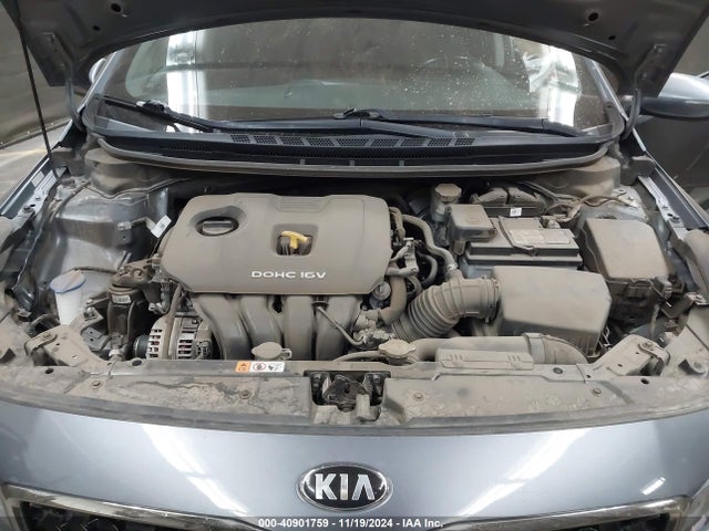 KIA FORTE S 2017 3KPFL4A71HE136113 Image 10