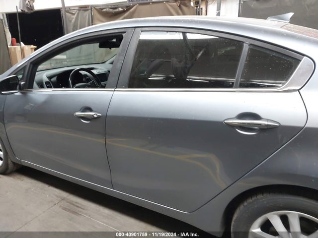 KIA FORTE S 2017 3KPFL4A71HE136113 Image 14