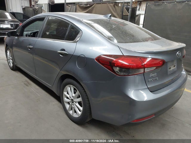 KIA FORTE S 2017 3KPFL4A71HE136113 Image 3