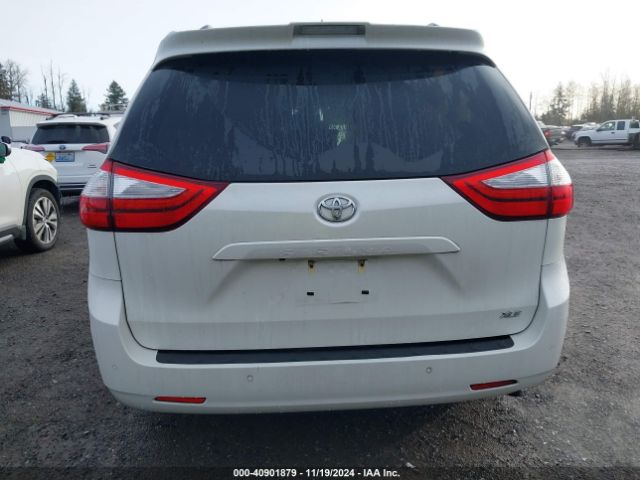 5TDYZ3DC9KS006832 Toyota Sienna Xle 8 Passenger