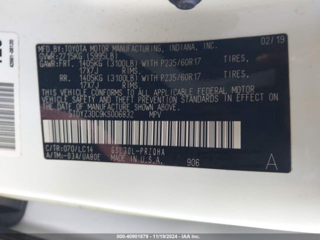 5TDYZ3DC9KS006832 Toyota Sienna Xle 8 Passenger