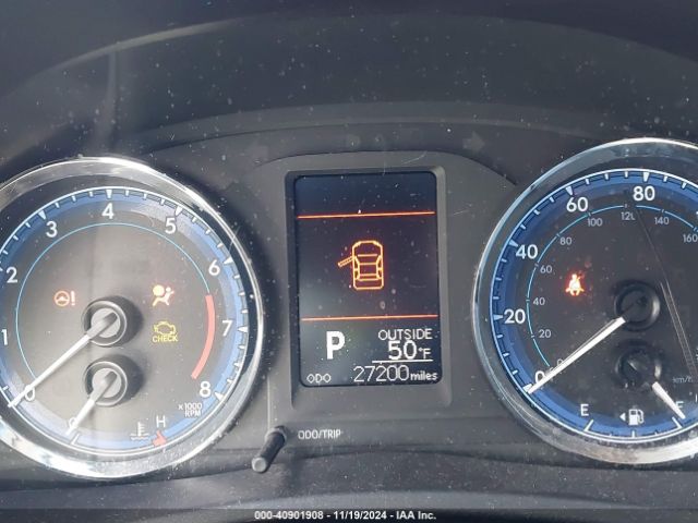 2T1BURHE1HC960463 Toyota COROLLA LE