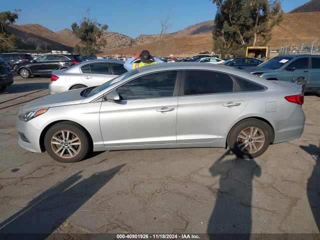 Hyundai Sonata 2017 5NPE24AFXHH468519 Image 14