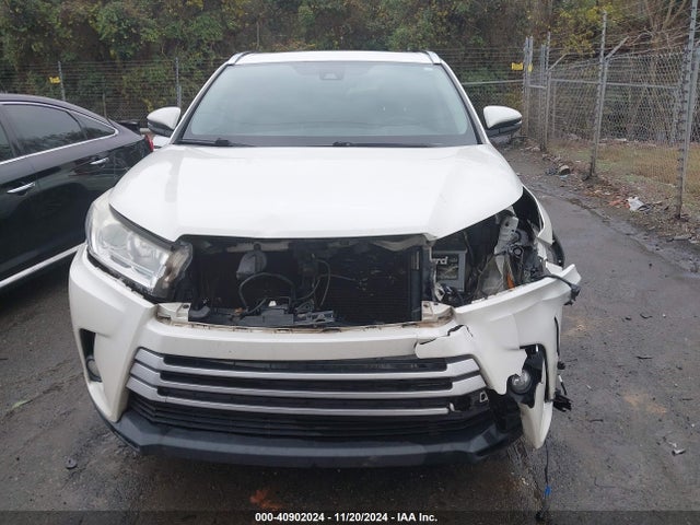 Toyota Highlander Xle 2017 5TDKZRFH5HS517867 Image 12