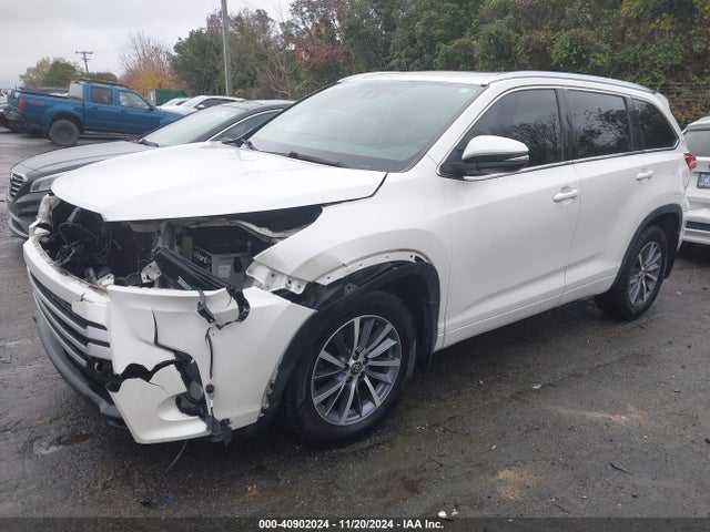 Toyota Highlander Xle 2017 5TDKZRFH5HS517867 Image 2