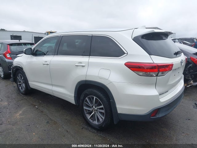 Toyota Highlander Xle 2017 5TDKZRFH5HS517867 Image 3