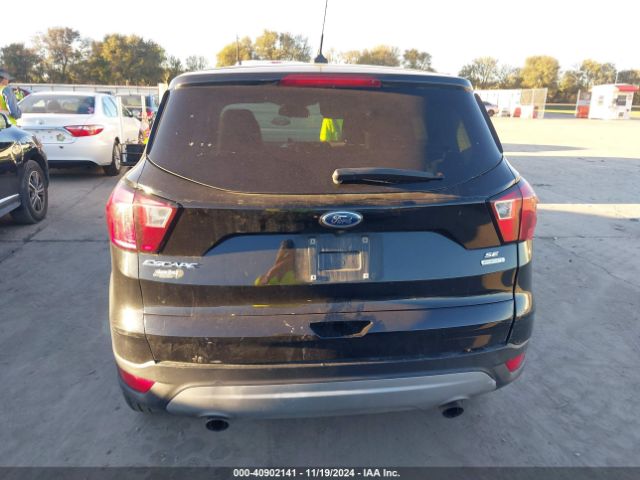 1FMCU0GD6KUC52417 Ford ESCAPE SE