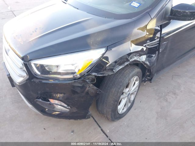 1FMCU0GD6KUC52417 Ford ESCAPE SE