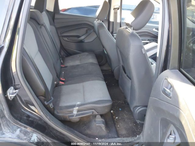 1FMCU0GD6KUC52417 Ford ESCAPE SE