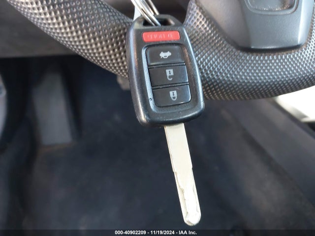 19XFC2F57GE035605 Honda Civic Lx