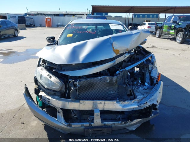 19XFC2F57GE035605 Honda Civic Lx