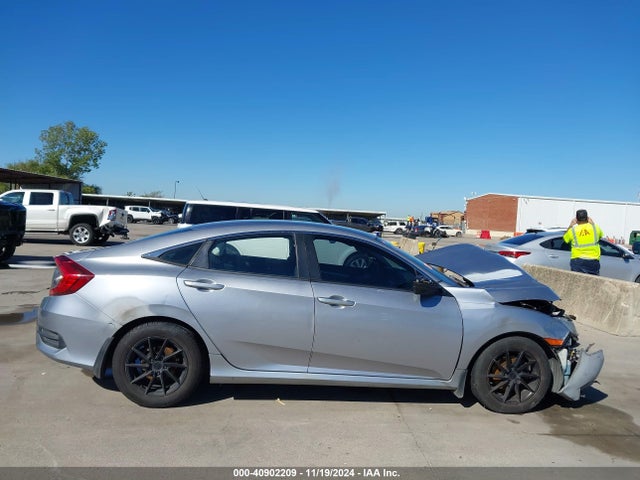 19XFC2F57GE035605 Honda Civic Lx