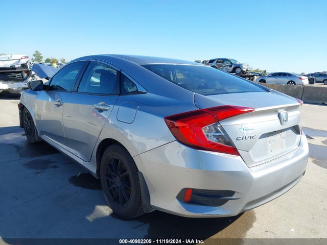 19XFC2F57GE035605 Honda Civic Lx
