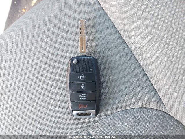 KIA RIO LX 2017 KNADM4A37H6012982 Image 11