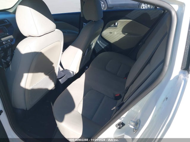KIA RIO LX 2017 KNADM4A37H6012982 Image 8
