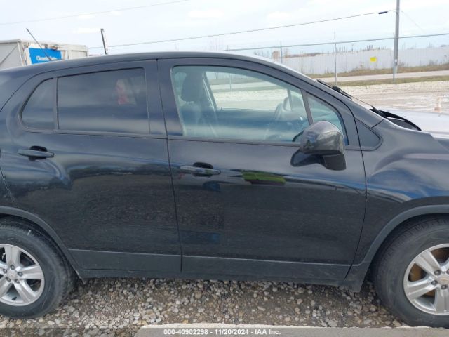 KL7CJKSB9LB320590 Chevrolet Trax Fwd Ls