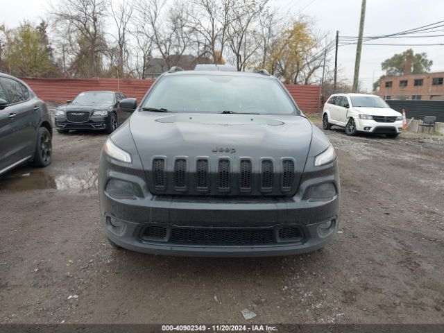 1C4PJMCS8FW774678 Jeep Cherokee Latitude Altitude